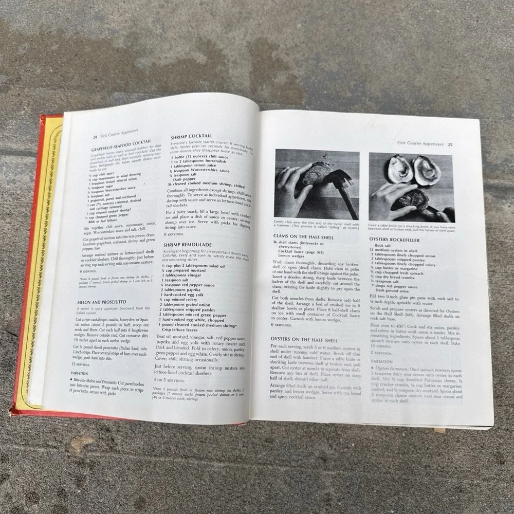 Vintage 1974 Betty Crocker Cookbook 21st Printing Hardcover Golden Press Pie